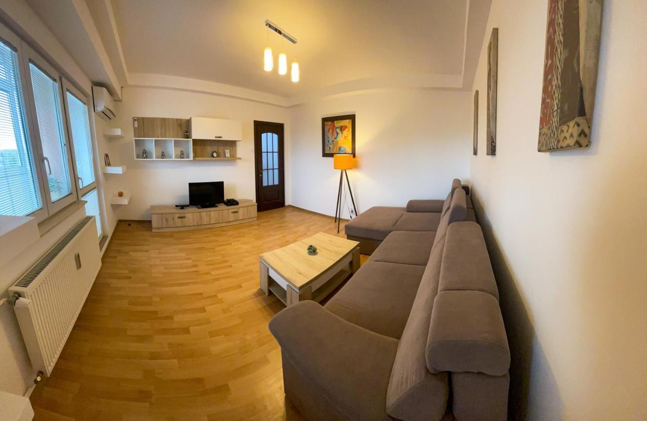 National Arena Mega Mall Elana Apartment Bukares Bagian luar foto